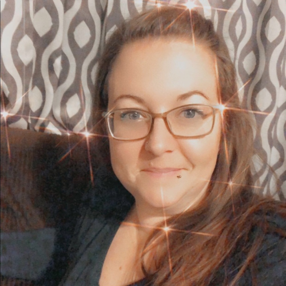 Meet your Posher, Stephanie